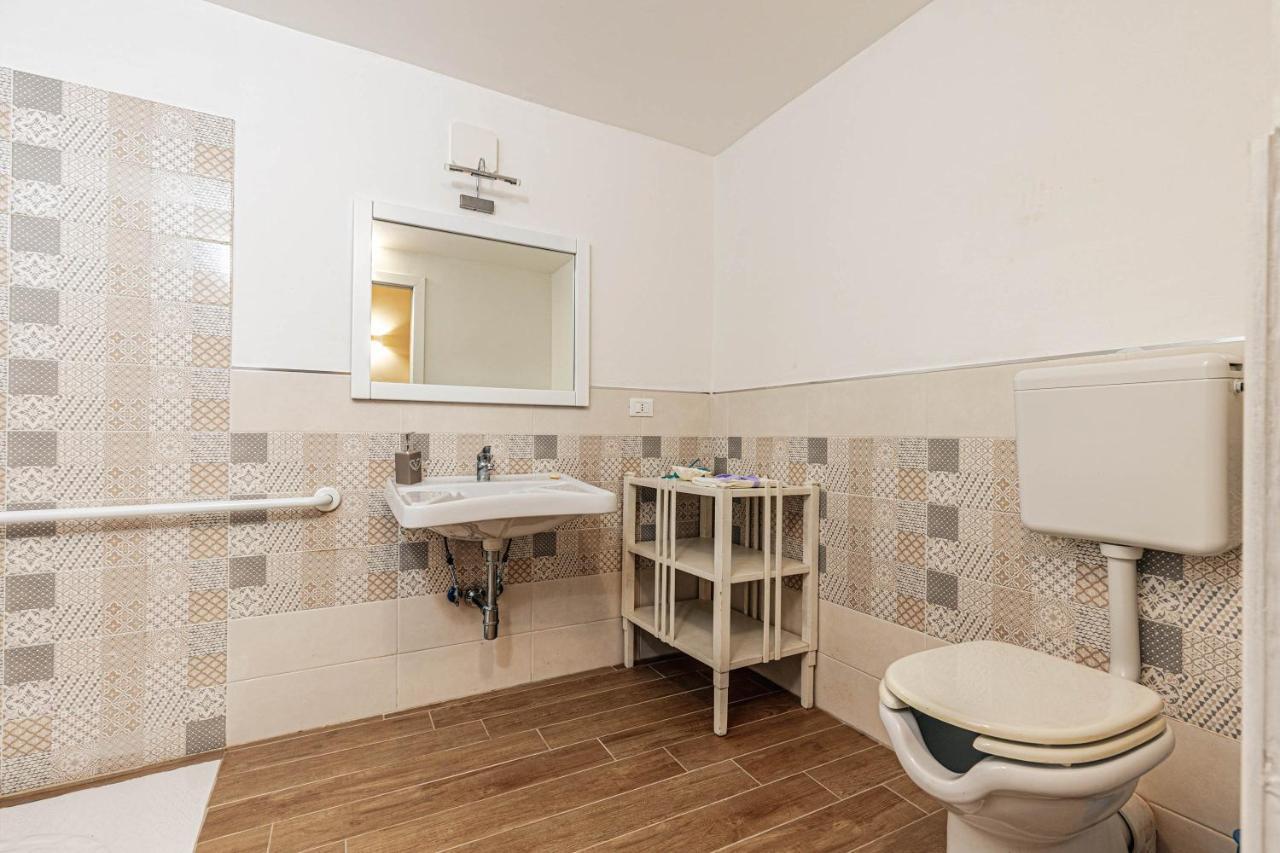 Giulio Cesare 14, 3* Palermo