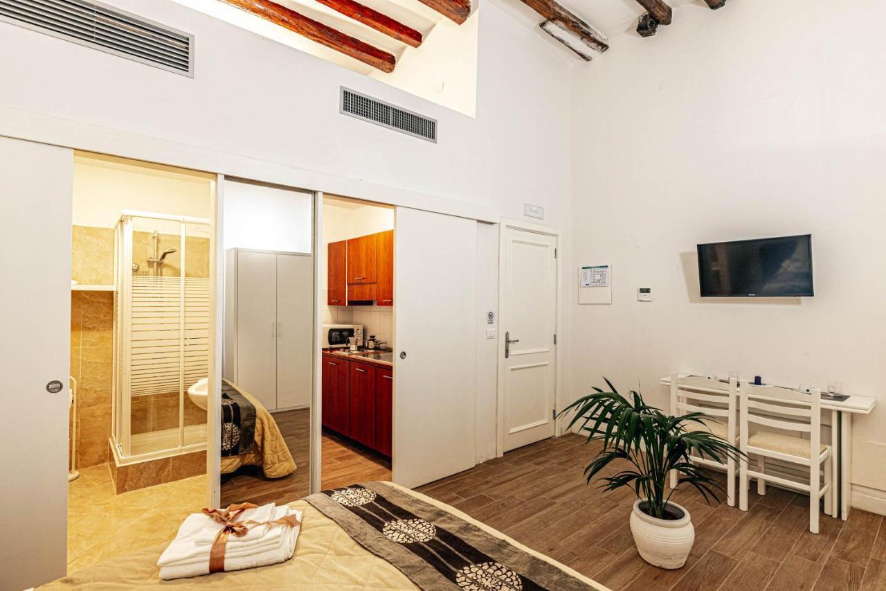 Giulio Cesare 14, Hotel 3*